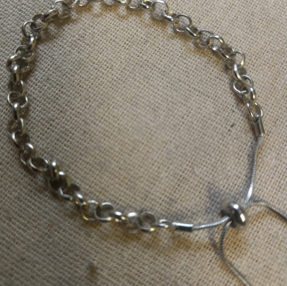 $4 Clearance Bracelet - Picture 2 of 2